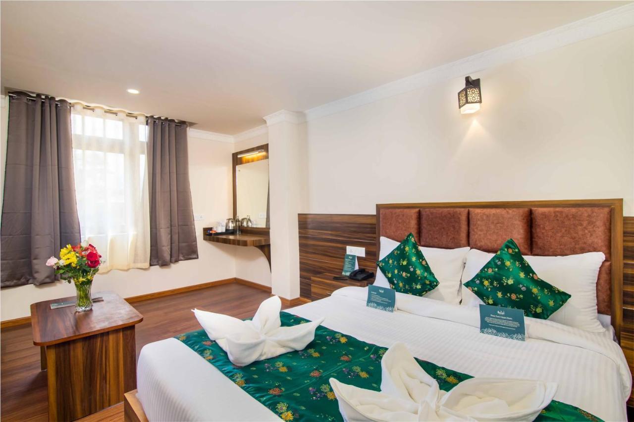 Muscatel Central Hotel - Dzeemkhang กังต็อก ภายนอก รูปภาพ