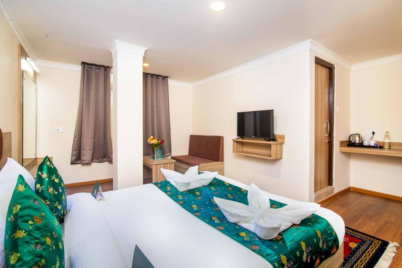 Muscatel Central Hotel - Dzeemkhang กังต็อก ภายนอก รูปภาพ