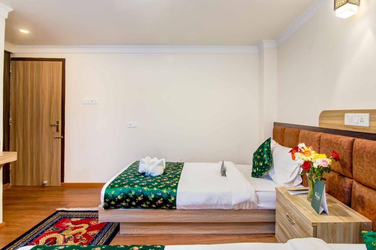 Muscatel Central Hotel - Dzeemkhang กังต็อก ภายนอก รูปภาพ