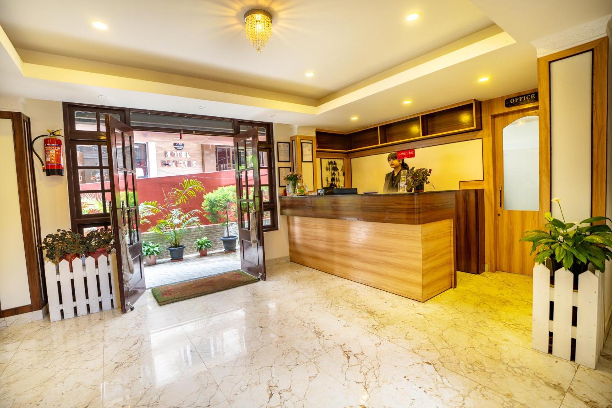 Muscatel Central Hotel - Dzeemkhang กังต็อก ภายนอก รูปภาพ