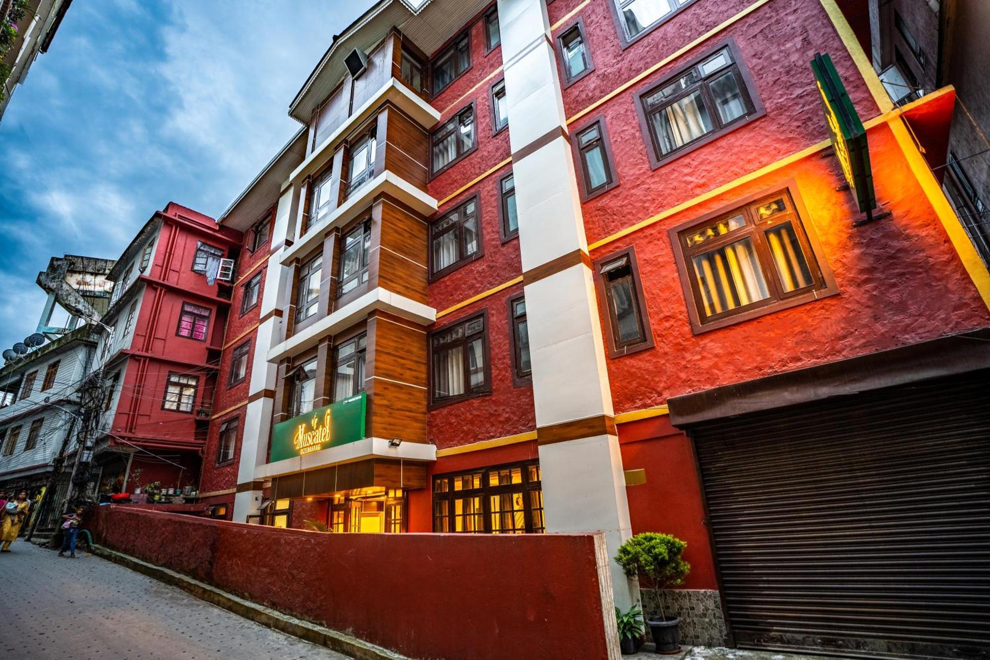 Muscatel Central Hotel - Dzeemkhang กังต็อก ภายนอก รูปภาพ